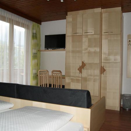 Hotel Garni Haus Anita Liesing ภายนอก รูปภาพ