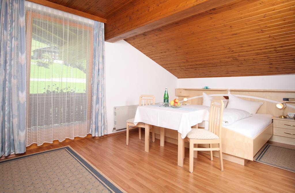 Hotel Garni Haus Anita Liesing ห้อง รูปภาพ